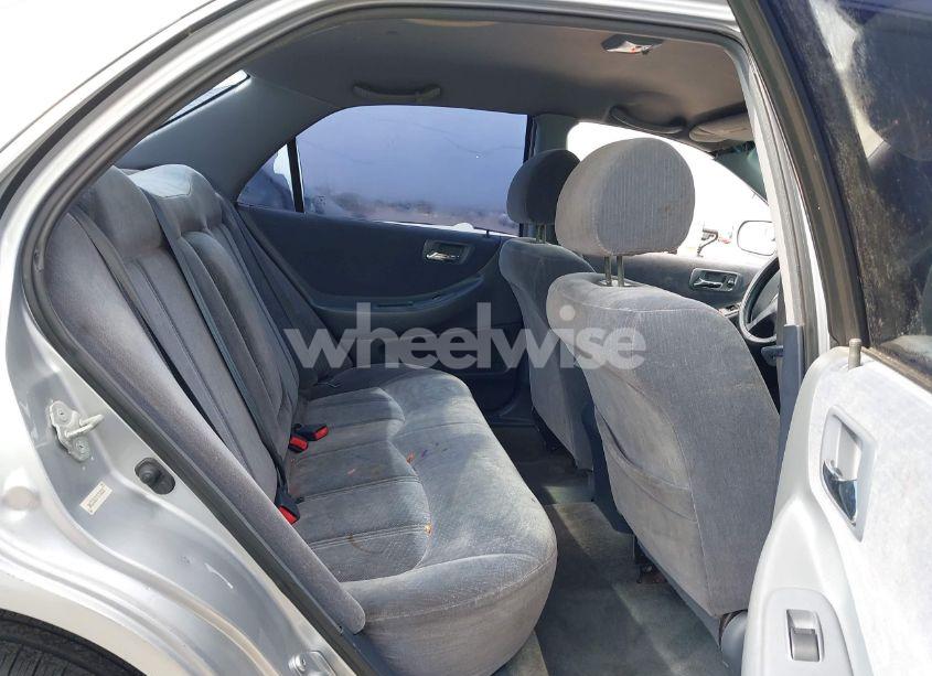 Photo 8 of 2000 Honda Accord 2.3 LX (VIN 3HGCG6657YG704932)