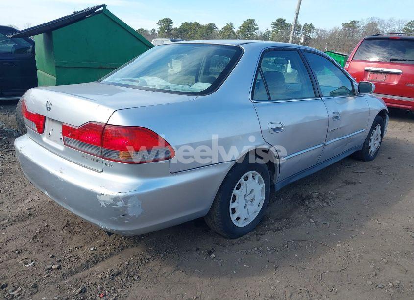 Photo 4 of 2002 Honda Accord 2.3 LX (VIN 3HGCG66592G707368)