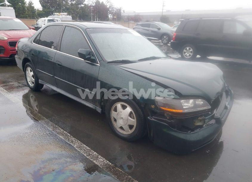 2001 Honda Accord 2.3 LX (VIN 3HGCG665X1G700704) main photo