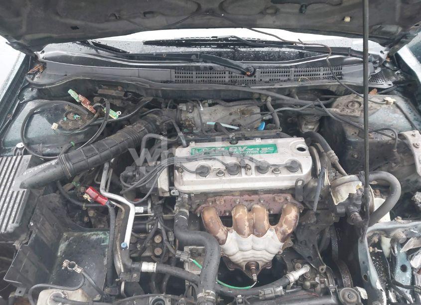 Photo 10 of 2001 Honda Accord 2.3 LX (VIN 3HGCG665X1G700704)