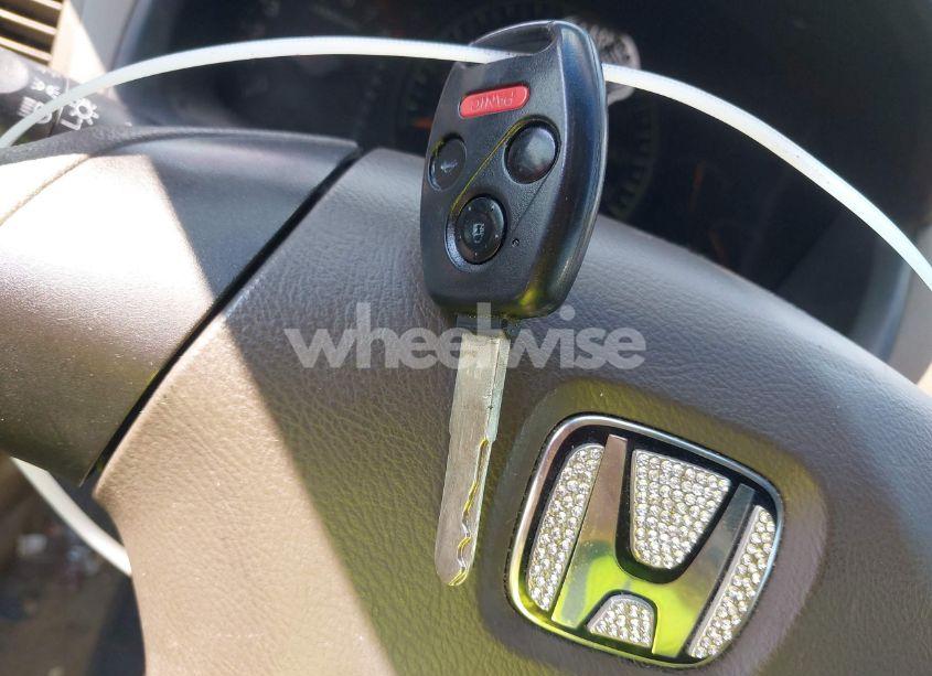 Photo 11 of 2003 Honda Accord 2.4 LX (VIN 3HGCM56323G709529)