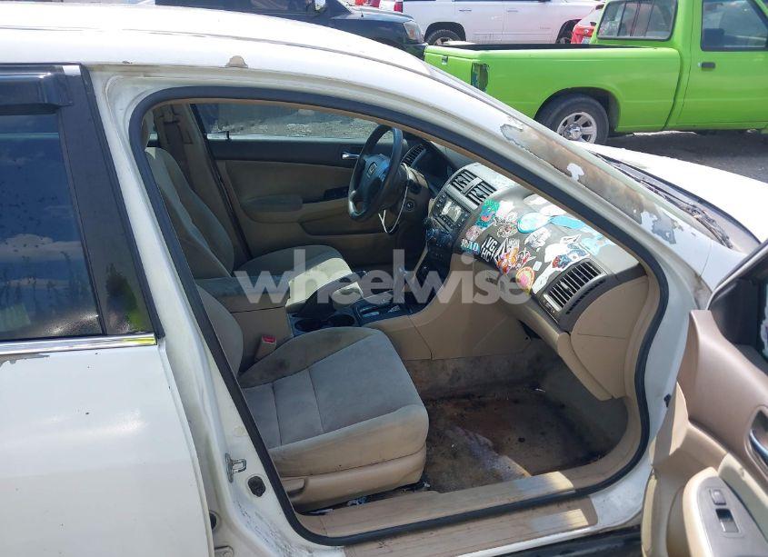 Photo 5 of 2003 Honda Accord 2.4 LX (VIN 3HGCM56323G709529)