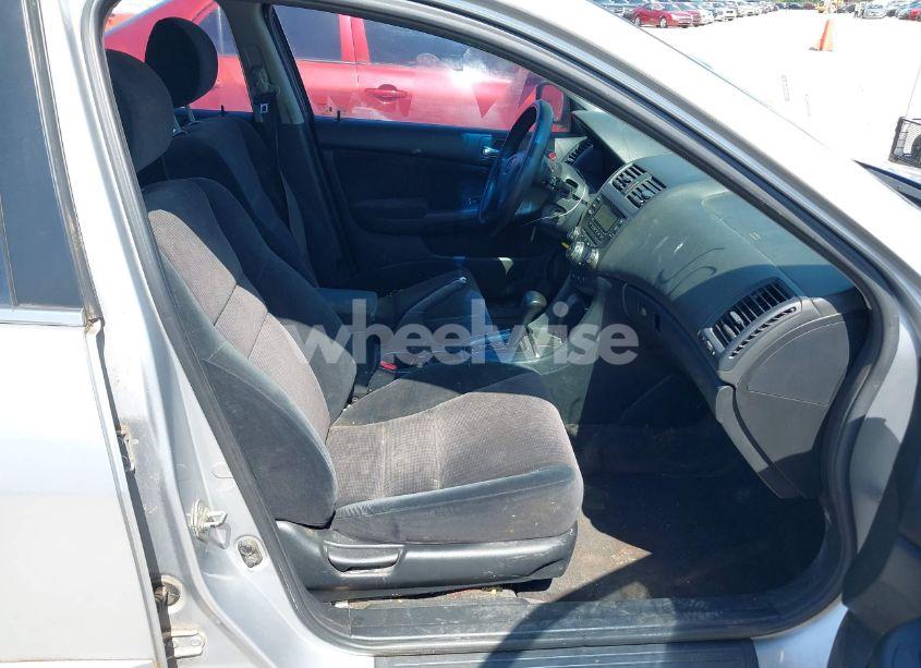 Photo 5 of 2003 Honda Accord 2.4 LX (VIN 3HGCM56323G709756)