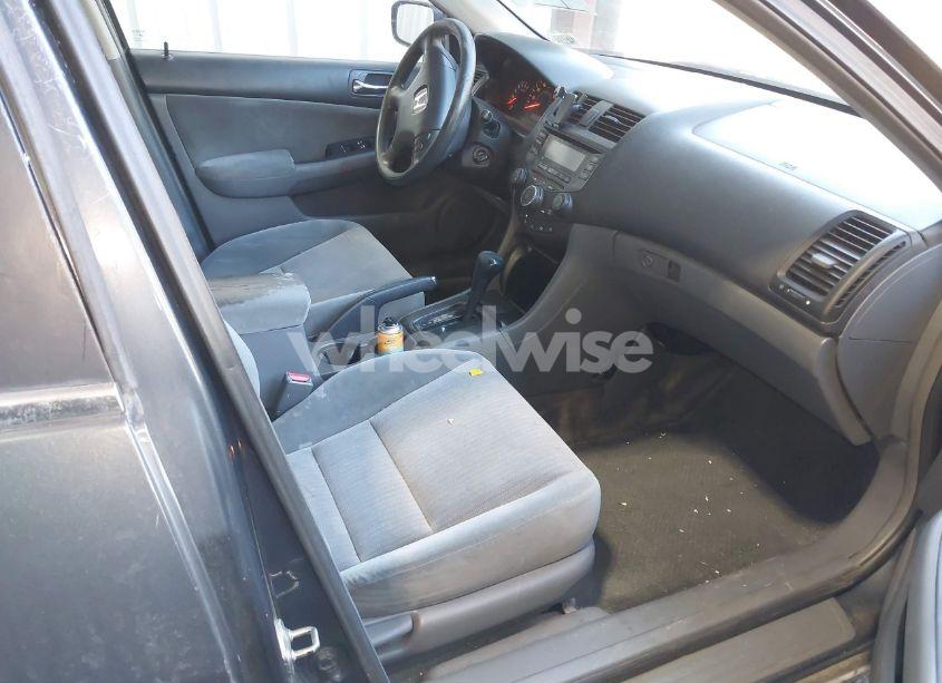 Photo 5 of 2003 Honda Accord 2.4 LX (VIN 3HGCM56333G701164)