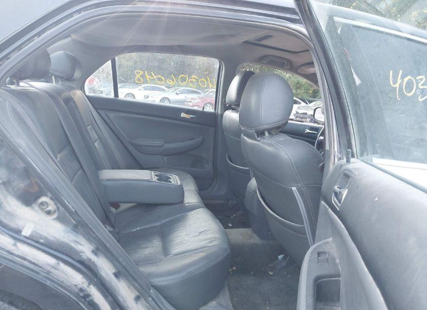 Photo 8 of 2003 Honda Accord 2.4 LX (VIN 3HGCM56333G702797)