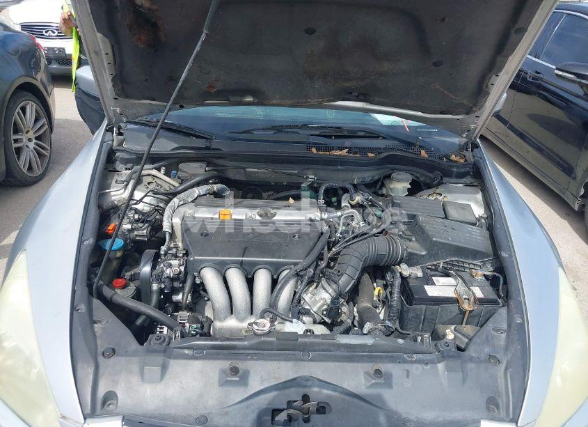 Photo 10 of 2004 Honda Accord 2.4 LX (VIN 3HGCM56344G700882)