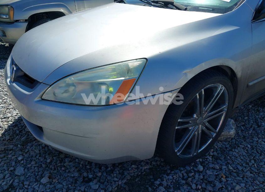 Photo 16 of 2003 Honda Accord 2.4 LX (VIN 3HGCM56353G701408)