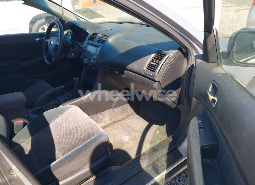 Photo 5 of 2003 Honda Accord 2.4 LX (VIN 3HGCM56353G701408)