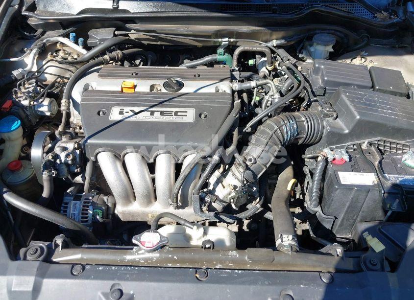 Photo 10 of 2004 Honda Accord 2.4 LX (VIN 3HGCM56364G701421)