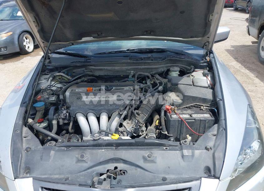 Photo 10 of 2003 Honda Accord 2.4 LX (VIN 3HGCM56373G707727)