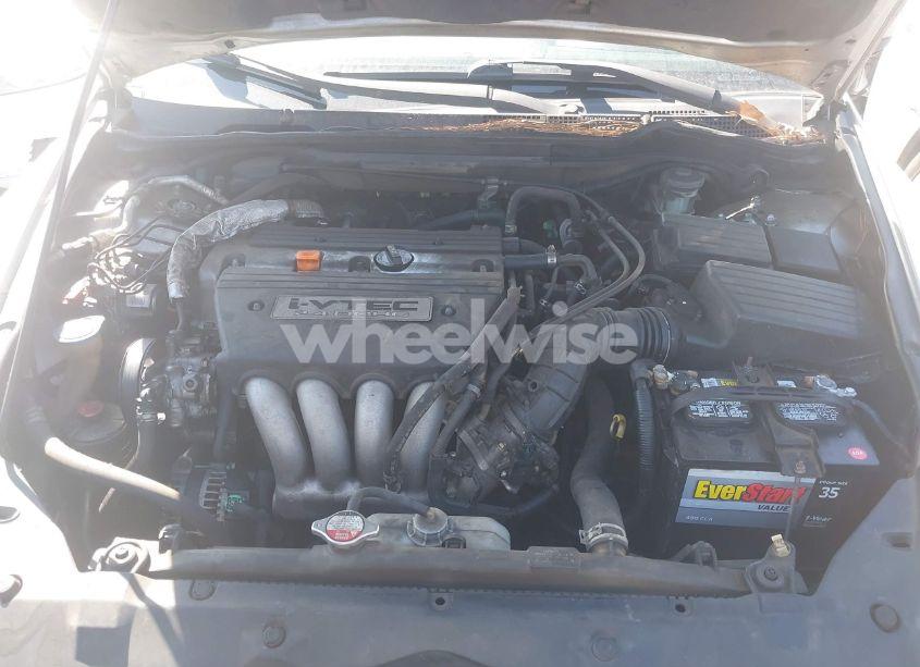 Photo 10 of 2004 Honda Accord 2.4 LX (VIN 3HGCM56374G701315)