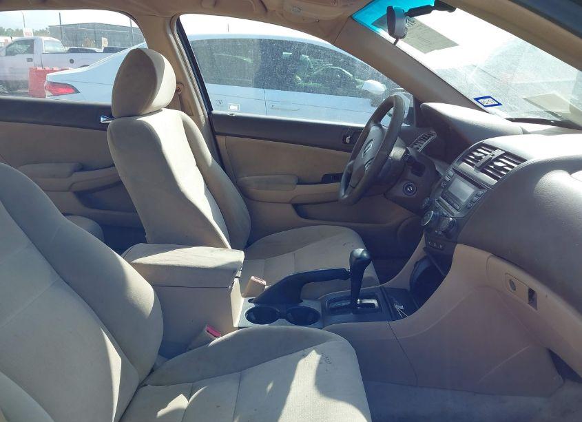 Photo 5 of 2004 Honda Accord 2.4 LX (VIN 3HGCM56374G711567)