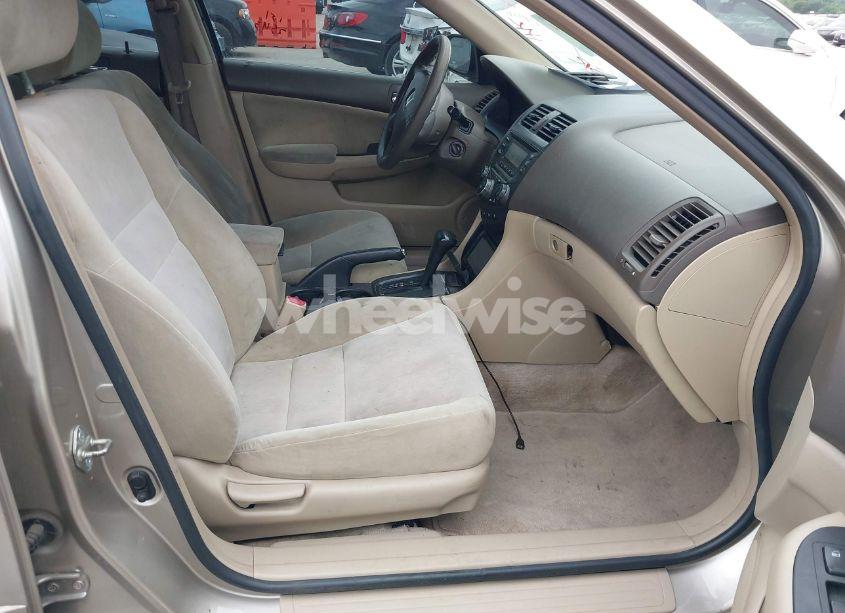 Photo 5 of 2003 Honda Accord 2.4 LX (VIN 3HGCM56383G710586)