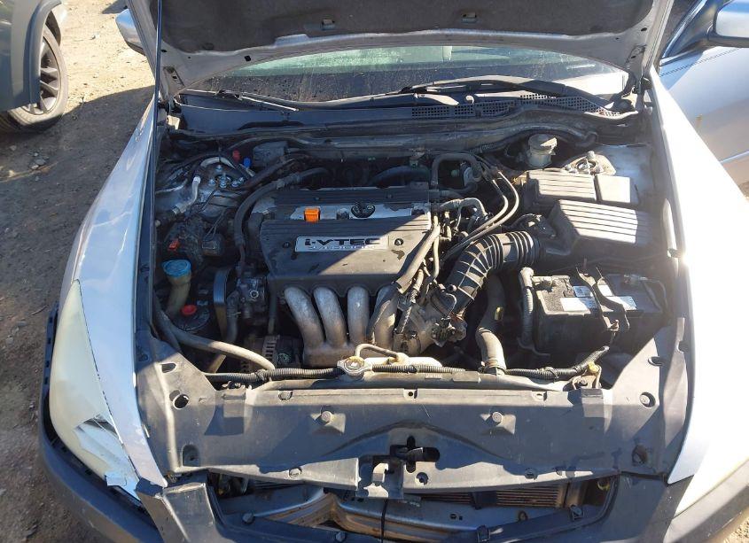 Photo 10 of 2004 Honda Accord 2.4 LX (VIN 3HGCM56394G704023)