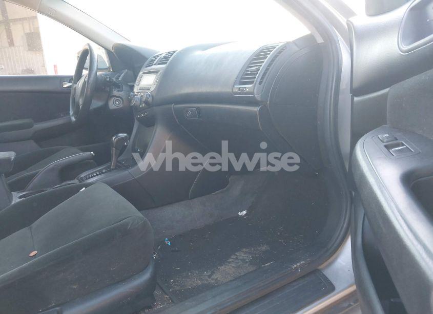 Photo 5 of 2006 Honda Accord 2.4 LX (VIN 3HGCM56406G700518)