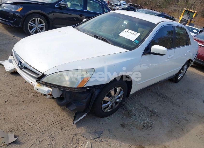 Photo 2 of 2007 Honda Accord 2.4 LX (VIN 3HGCM56407G706644)