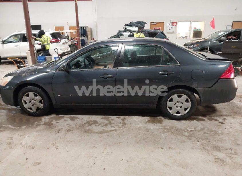 Photo 14 of 2006 Honda Accord 2.4 LX (VIN 3HGCM56416G701354)