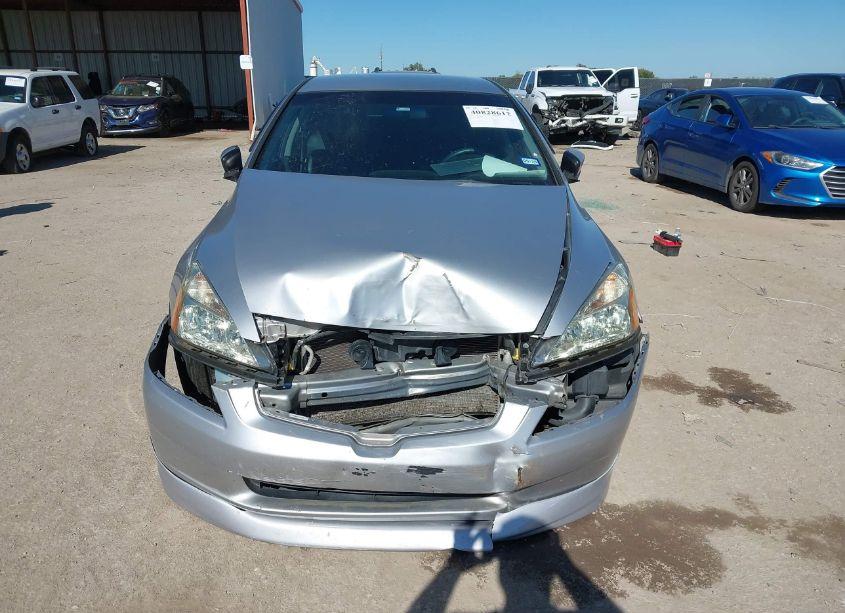 Photo 11 of 2005 Honda Accord 2.4 LX (VIN 3HGCM56425G707727)