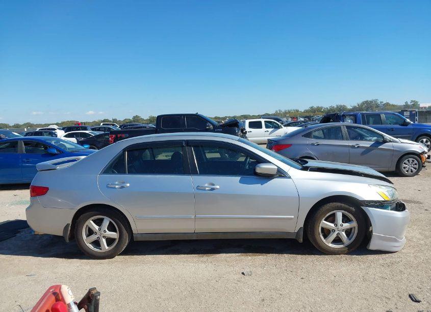 Photo 12 of 2005 Honda Accord 2.4 LX (VIN 3HGCM56425G707727)