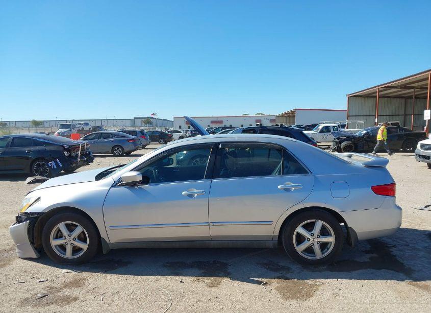 Photo 13 of 2005 Honda Accord 2.4 LX (VIN 3HGCM56425G707727)