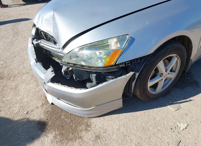 Photo 6 of 2005 Honda Accord 2.4 LX (VIN 3HGCM56425G707727)