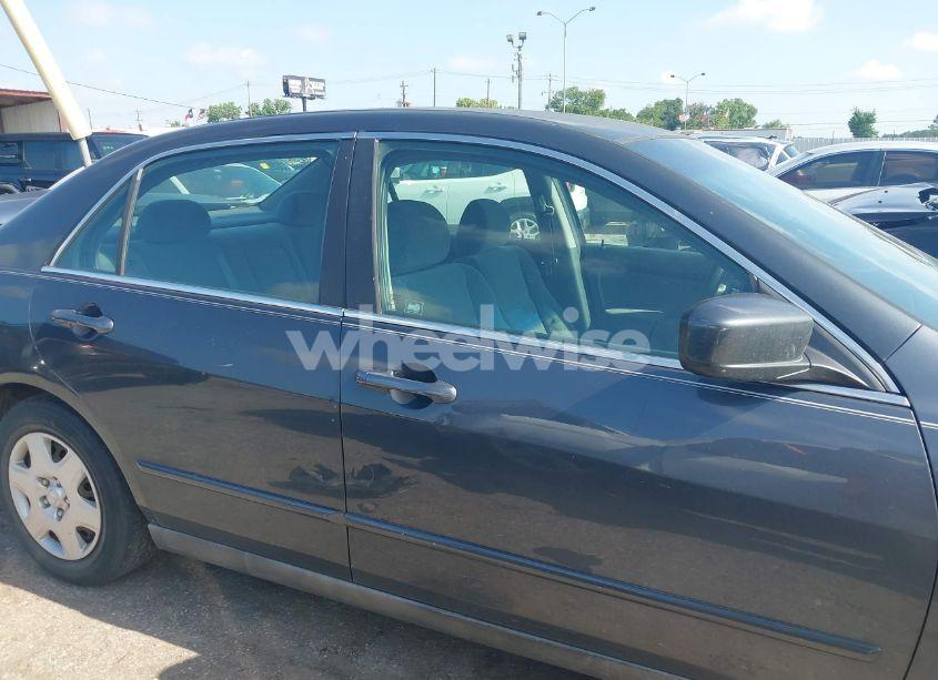 Photo 12 of 2007 Honda Accord 2.4 LX (VIN 3HGCM56437G700174)