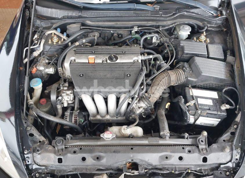 Photo 10 of 2005 Honda Accord 2.4 LX (VIN 3HGCM56455G704269)