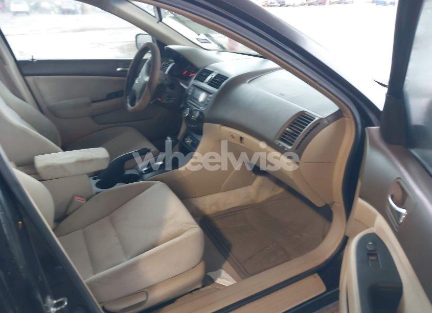 Photo 5 of 2005 Honda Accord 2.4 LX (VIN 3HGCM56455G704269)