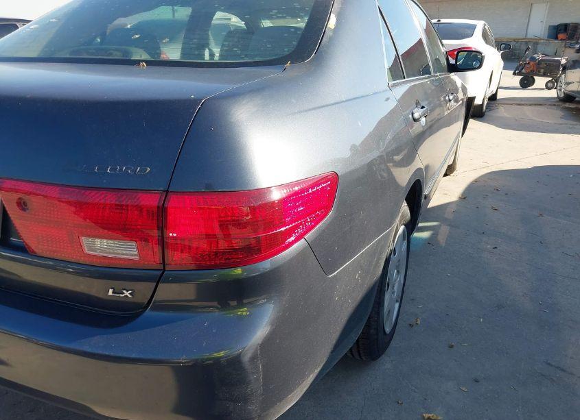 Photo 4 of 2005 Honda Accord 2.4 LX (VIN 3HGCM56455G713778)