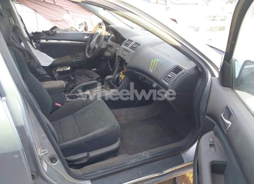 Photo 5 of 2006 Honda Accord 2.4 LX (VIN 3HGCM56456G710039)