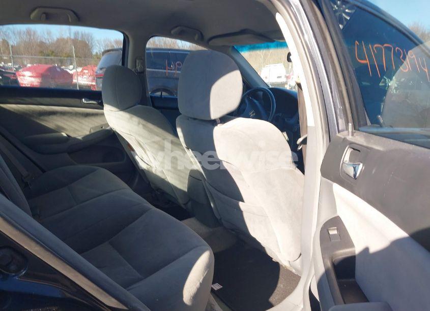 Photo 8 of 2006 Honda Accord 2.4 LX (VIN 3HGCM56466G706548)