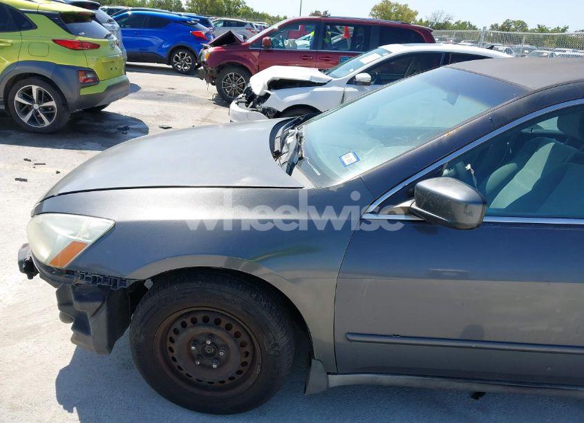 Photo 13 of 2006 Honda Accord 2.4 LX (VIN 3HGCM56466G706825)