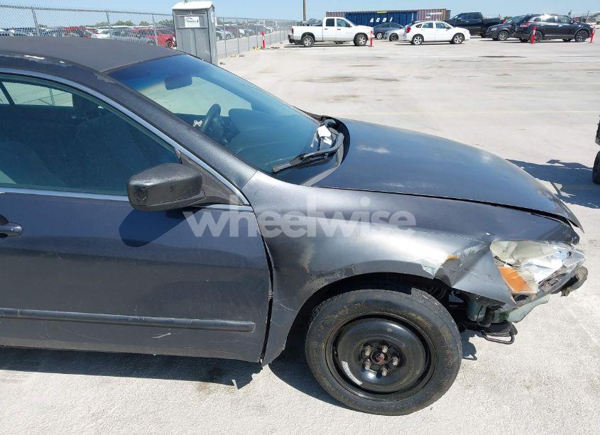 Photo 14 of 2006 Honda Accord 2.4 LX (VIN 3HGCM56466G706825)