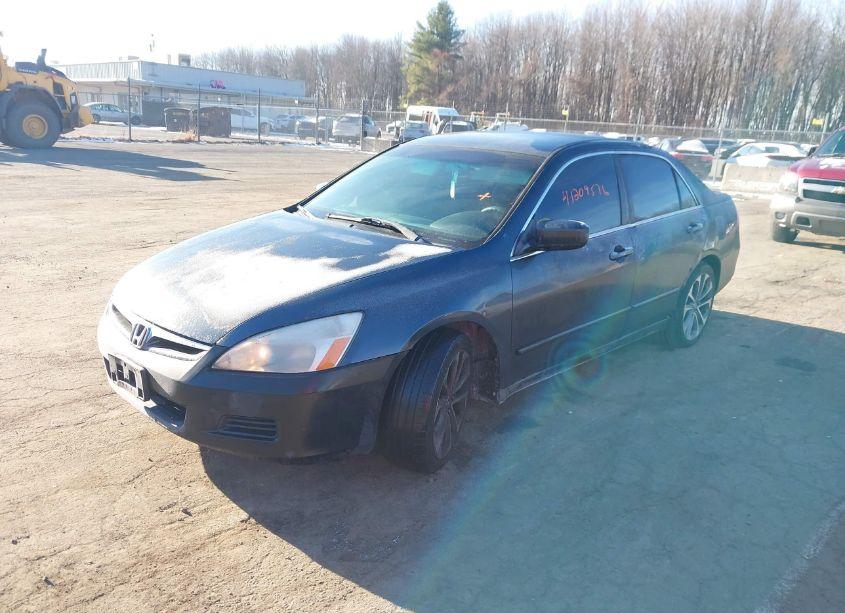 Photo 2 of 2006 Honda Accord LX (VIN 3HGCM56466G707120)