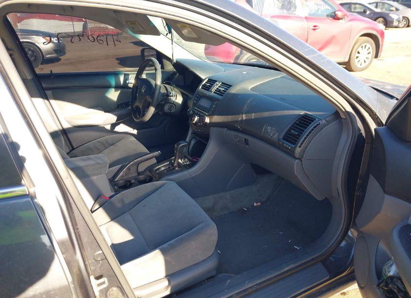 Photo 5 of 2006 Honda Accord LX (VIN 3HGCM56466G707120)