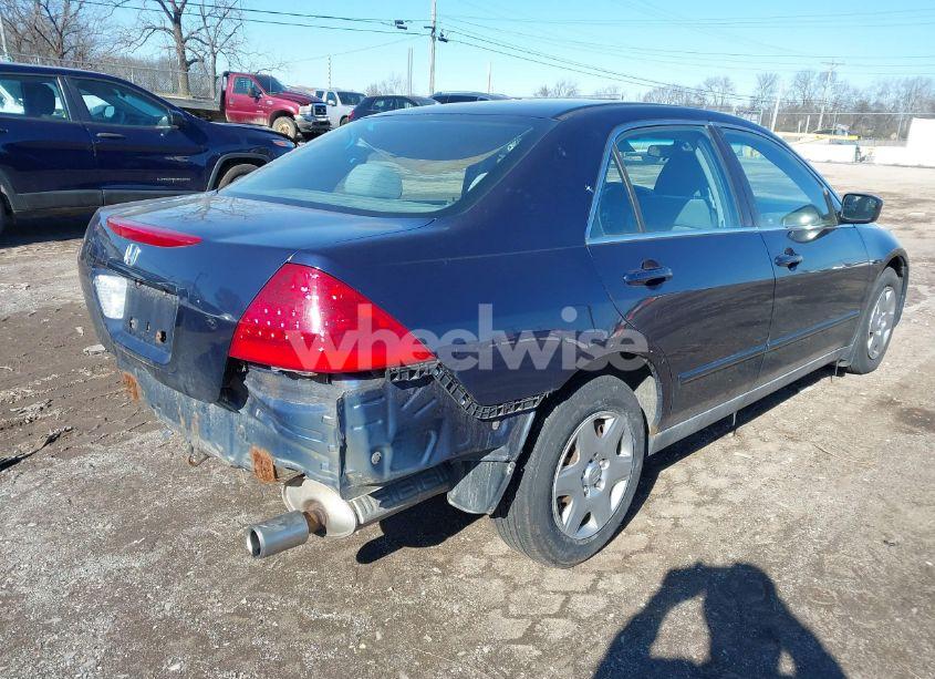Photo 4 of 2007 Honda Accord 2.4 LX (VIN 3HGCM56467G703375)