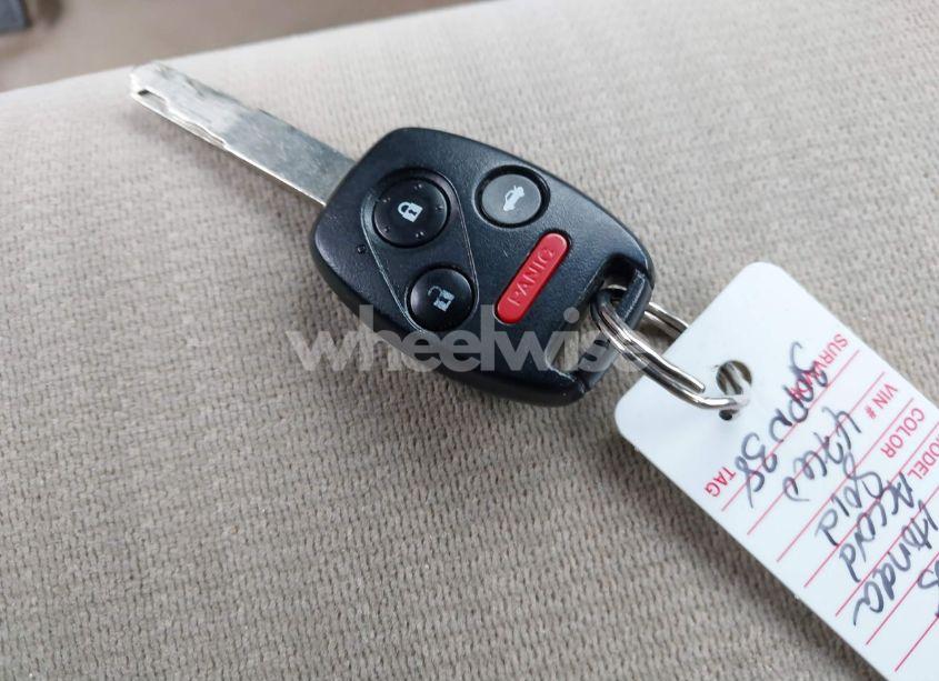 Photo 11 of 2005 Honda Accord 2.4 LX (VIN 3HGCM56475G704760)