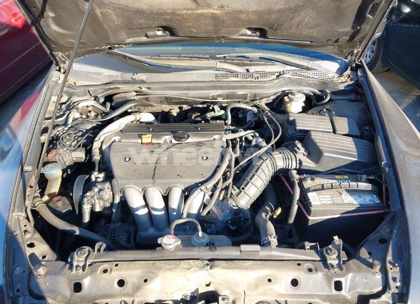 Photo 10 of 2005 Honda Accord 2.4 LX (VIN 3HGCM56475G712325)