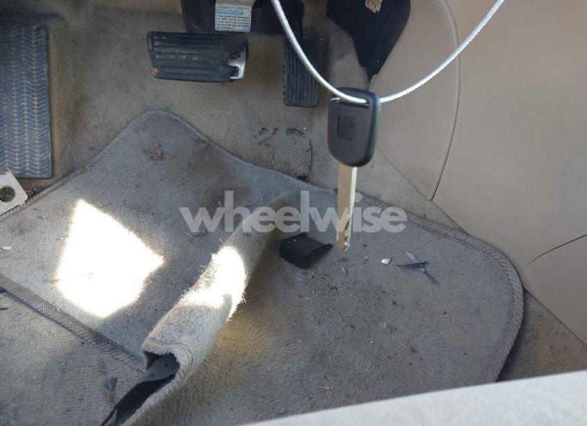 Photo 11 of 2005 Honda Accord 2.4 LX (VIN 3HGCM56475G712325)