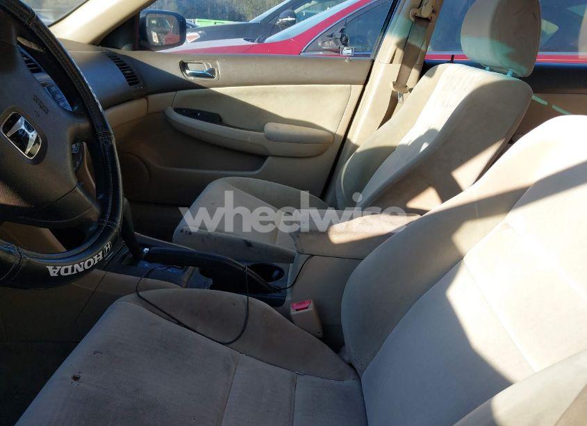 Photo 5 of 2005 Honda Accord 2.4 LX (VIN 3HGCM56475G712325)