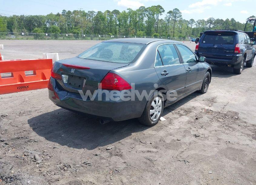 Photo 4 of 2006 Honda Accord 2.4 LX (VIN 3HGCM56486G703098)