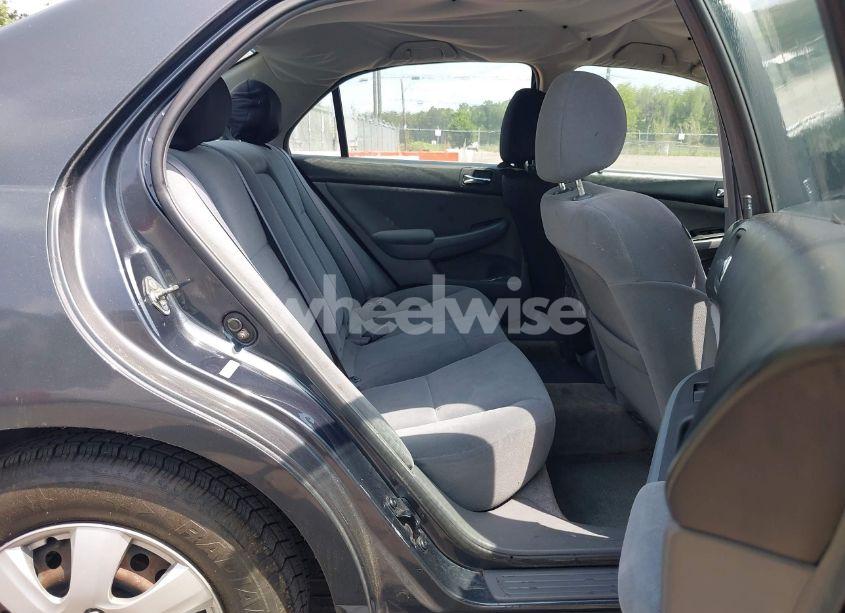 Photo 8 of 2006 Honda Accord 2.4 LX (VIN 3HGCM56486G703098)