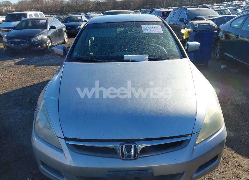 Photo 6 of 2006 Honda Accord 2.4 LX (VIN 3HGCM56486G710942)