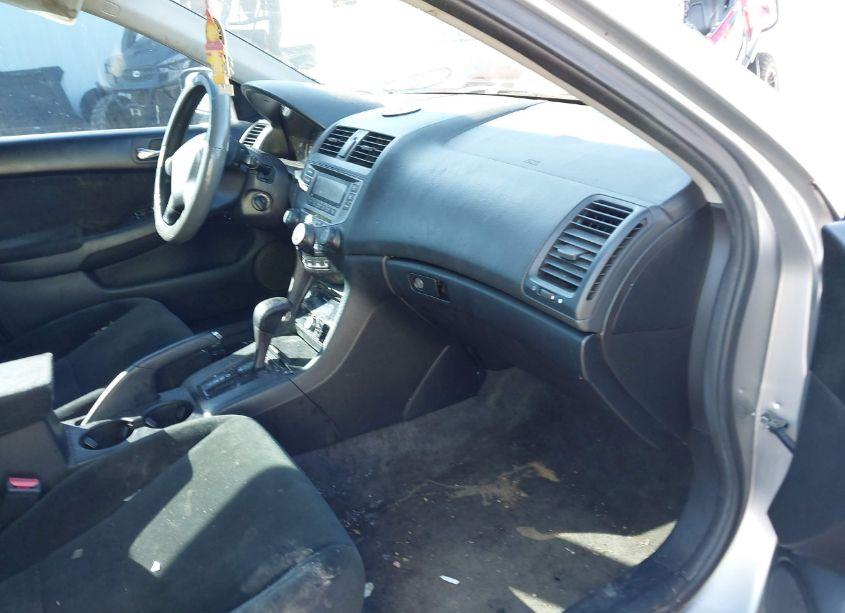 Photo 5 of 2006 Honda Accord 2.4 LX (VIN 3HGCM56496G702672)