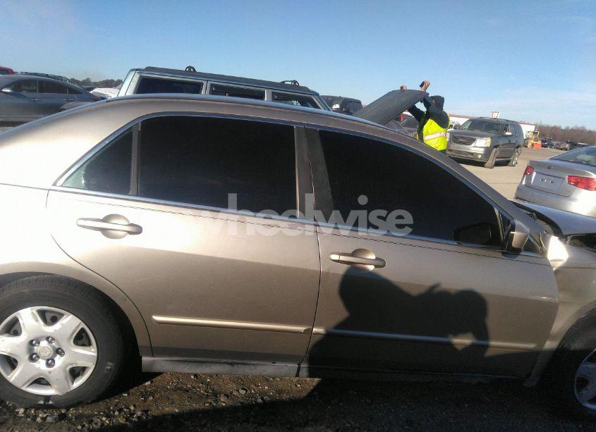 Photo 13 of 2006 Honda Accord 2.4 LX (VIN 3HGCM56496G708164)