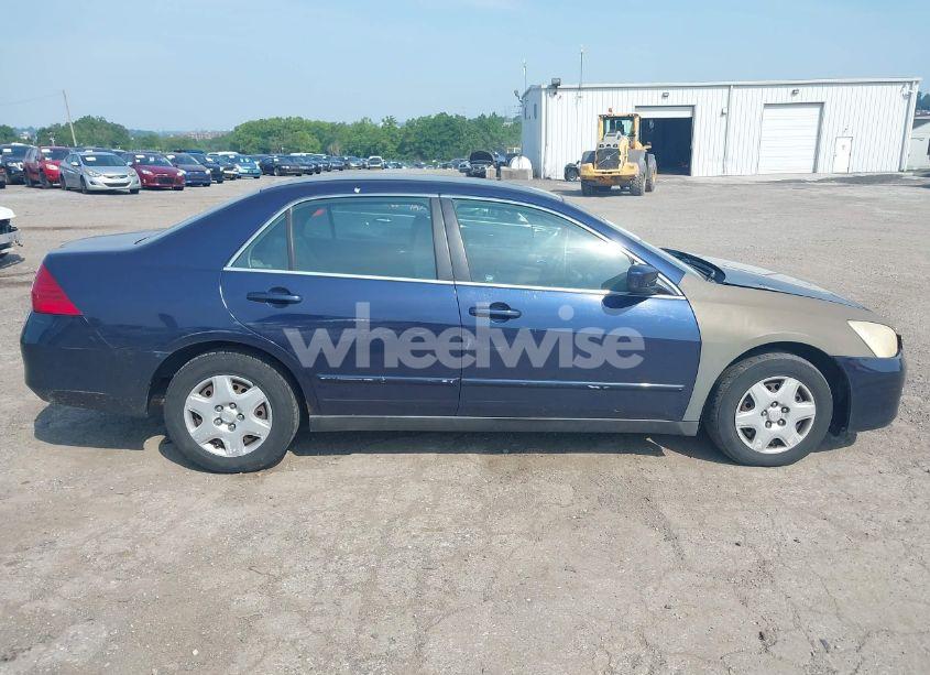 Photo 13 of 2006 Honda Accord 2.4 LX (VIN 3HGCM56496G710738)