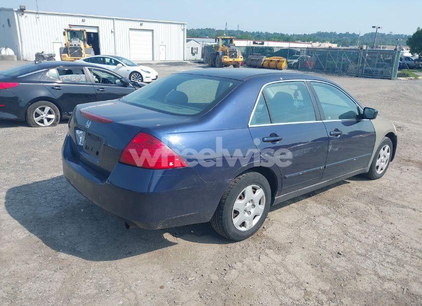 Photo 4 of 2006 Honda Accord 2.4 LX (VIN 3HGCM56496G710738)