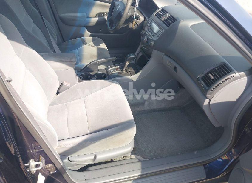 Photo 5 of 2006 Honda Accord 2.4 LX (VIN 3HGCM56496G710738)