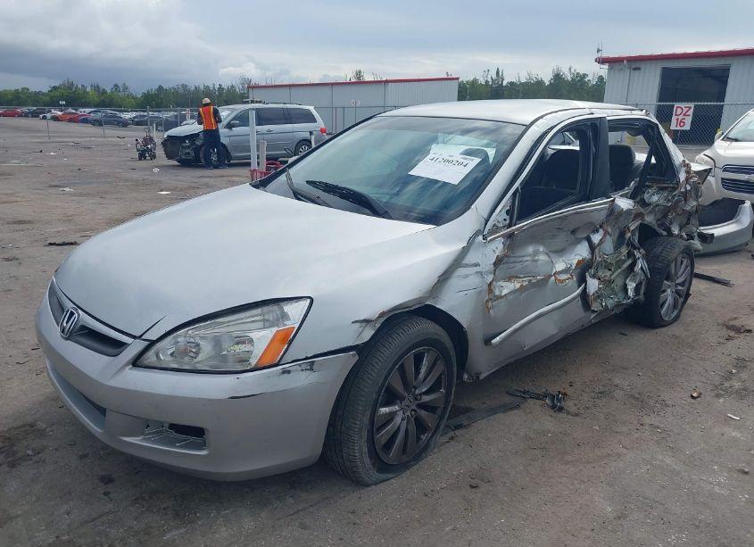 Photo 2 of 2006 Honda Accord 2.4 LX (VIN 3HGCM564X6G704608)