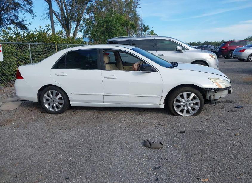 Photo 13 of 2007 Honda Accord 2.4 LX (VIN 3HGCM564X7G703640)